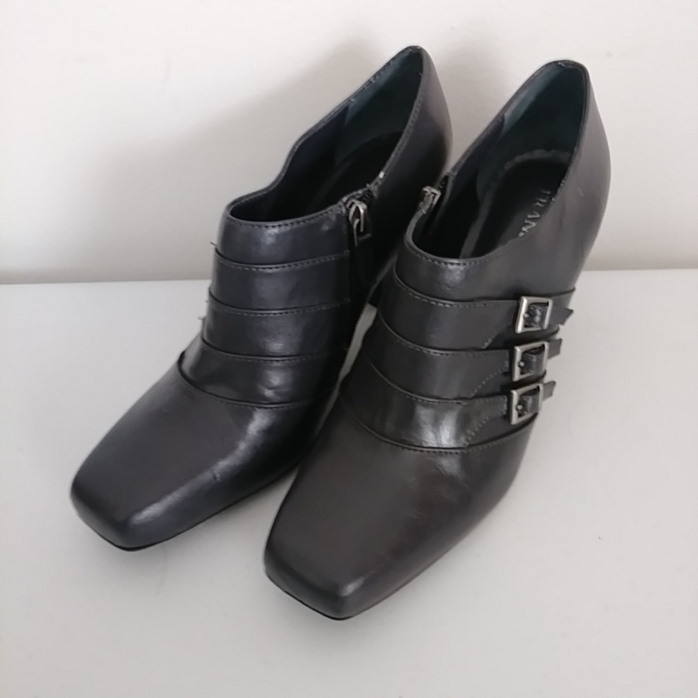 Franco Sarto Maple Ankle Boot NWOB Grey